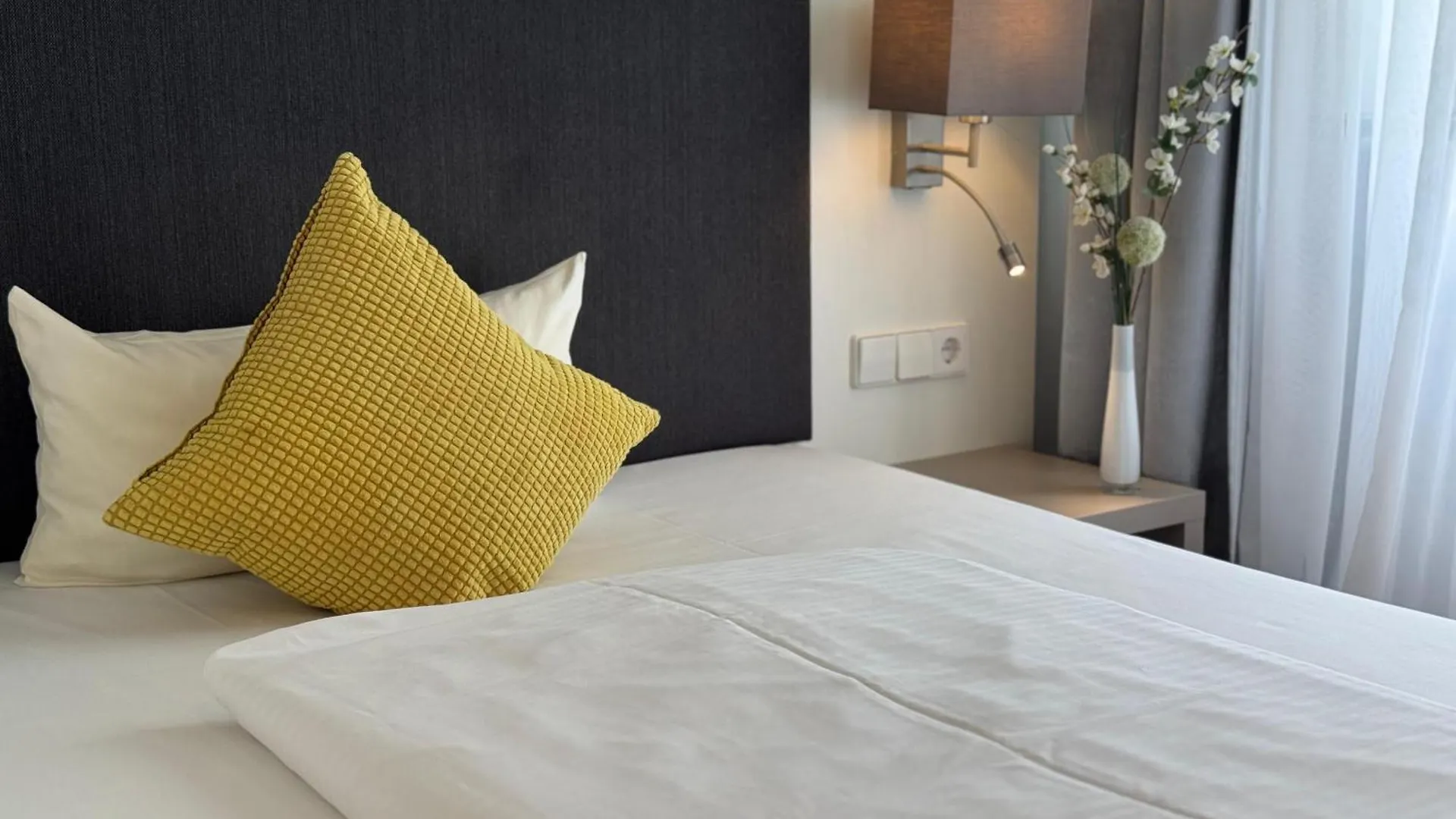 ***  Mirage City Hotel Stuttgart Zentrum Germany