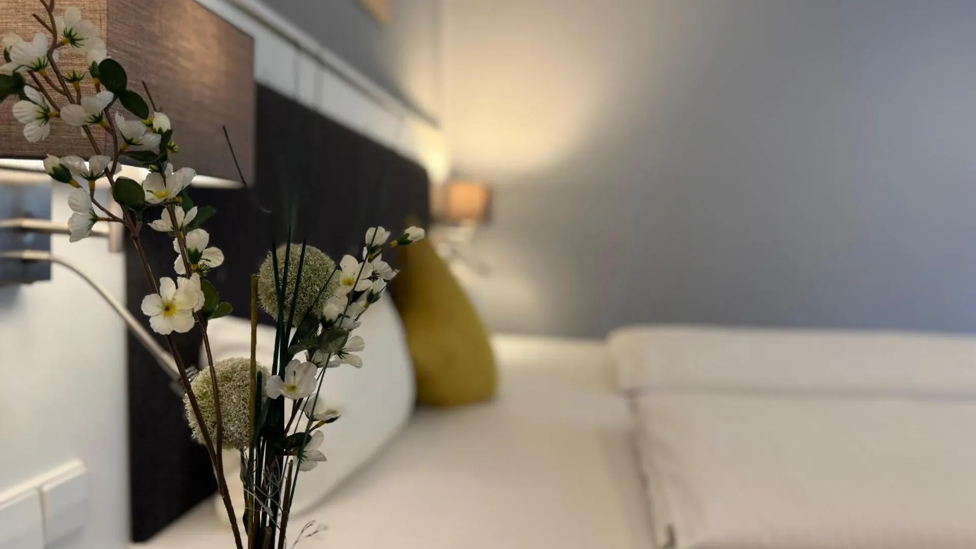 Mirage City Hotel Stuttgart Zentrum 3*,