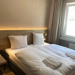 Petite Koenigsallee Self Check-in 3*, Düsseldorf Duitsland