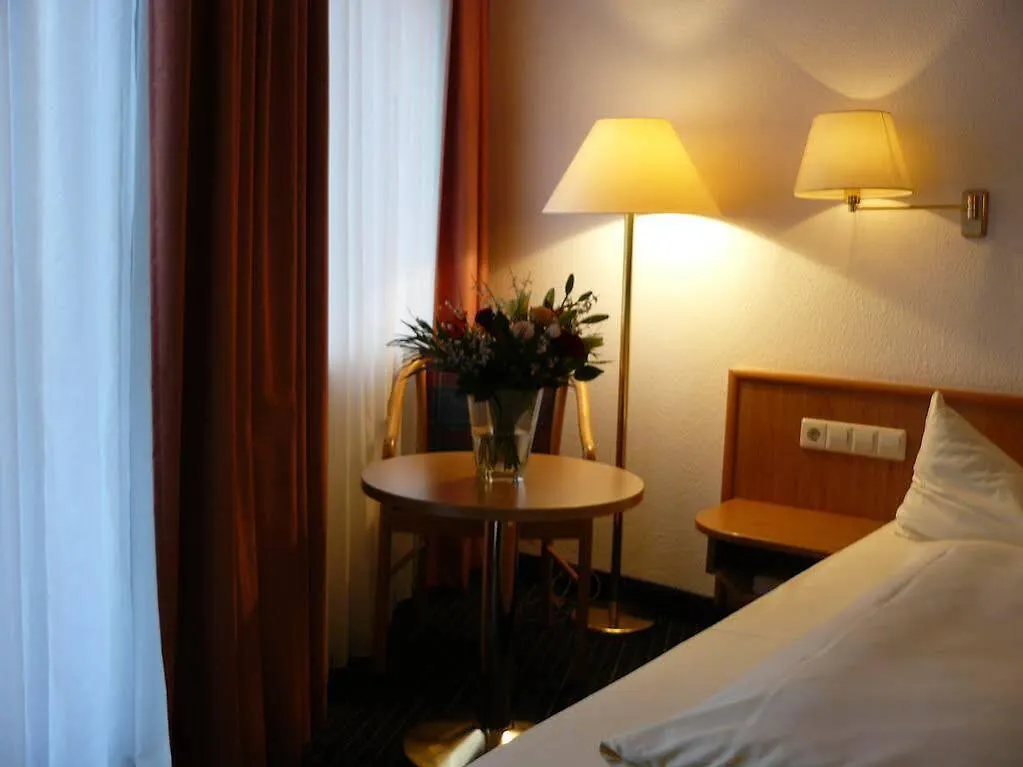 ***  Mirage City Hotel Stuttgart Zentrum Germany