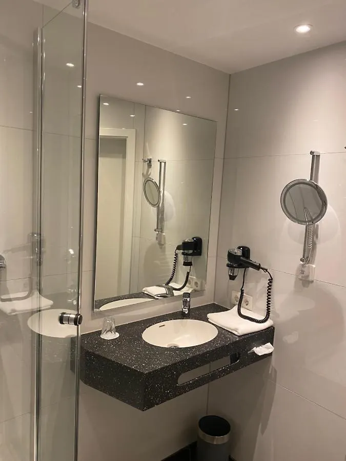 Mirage City Hotel Stuttgart Zentrum 3*,  Německo